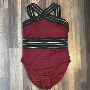 🍂3 for $15🍂 Kenneth Cole Burgundy Swimsuit with Black Accents